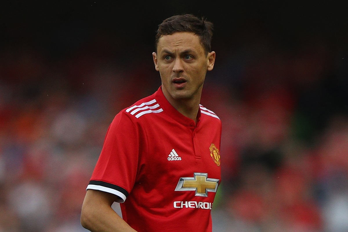 天空队陷入 天空队陷入